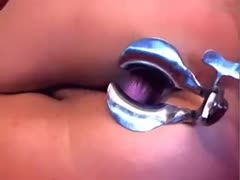 This web camera model just can not receive sufficiently of her vaginal speculum